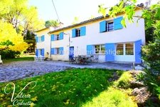 À vendre villa à Salernes (83) de  200 m² hab avec un terrain de 11 000 m²