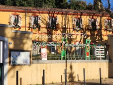 Maison de ville spacieuse au cœur de la Provence avec 130 m² et un joli terrain de 428 m² LA ROQUEBRUSSANNE 