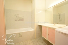 À vendre – Appartement T3 98 m² avec terrasse et 2 garages – Port d’Hyères 83400