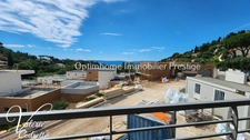 Villa à 5 pièces  LE LAVANDOU (83) SAINT-CLAIR 204 m² avec piscine et belles prestations VUE MER