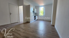 À louer – Studio rénové de 28 m² à Toulon (quartier Saint-Roch)