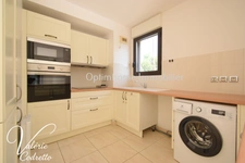 HYÈRES – T3 70 m² avec terrasse, garage – Résidence prisée proche centre-ville 83400 