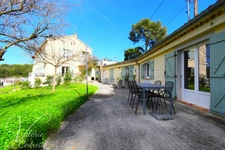 LE PRADET – LES OURSINIÈRES | Propriété 320 m² – 5 logements indépendants – Terrain 3 048 m² – Proche mer