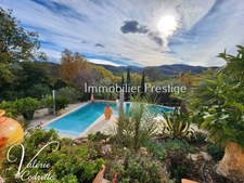 À vendre – Superbe villa traditionnelle de 164 m² avec piscine à débordement sur 4 520 m² de terrain paysager – Néoules (Var)