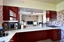 LA MOUTONNE – VILLA 185 M² – 6 CHAMBRES – PISCINE – TERRAIN 1 996 M² – 4 GRANDS GARAGES 83260