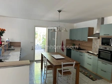 Vente Villa 170 m² Rocbaron – Terrain 1700 m² – Piscine & T1 Indépendant