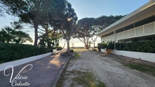 À vendre – Garage de 16 m² à Hyères, secteur Plage – Résidence Simone Berriau 83400