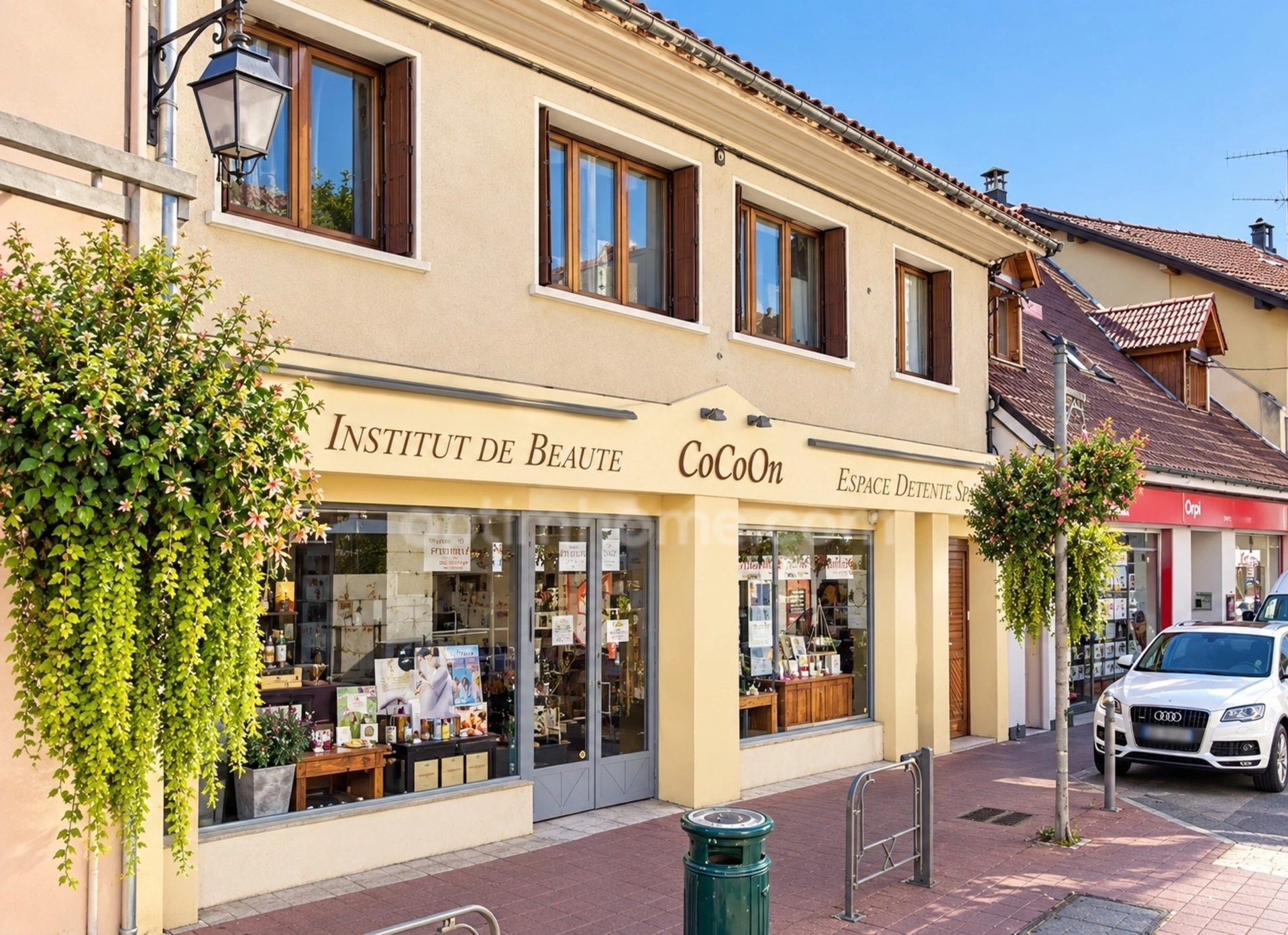 Local commercial 4 pièces 144 m² · à Rumilly · 144 m² · 44 000 €
