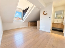 ANNECY CENTRE – APPARTEMENT D’EXCEPTION AVEC VUE SUR LES TOITS ET LES MONTAGNES