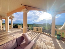 Maison de prestige 11 pièces - 367 m2 - REVONNAS  (01)