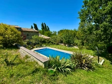 AUTHENTIQUE MAS EN PIERRES AVEC MAISON INDEPENDANTE, PISCINE ET TERRAIN DE 7 000 M² – ALLAN