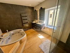 AUTHENTIQUE MAS EN PIERRES AVEC MAISON INDEPENDANTE, PISCINE ET TERRAIN DE 7 000 M² – ALLAN