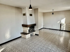 Maison avec sous-sol complet – Terrain 1 400 m² – Verrières – 20 min de Poitiers