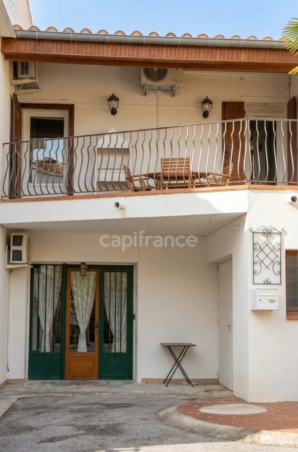BANYULS-DELS-ASPRES (66) proche à vendre grande maison 5 pièces avec appartement t2 indépendant terrasse et garage