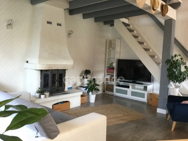 Dpt Pyrénées Orientales (66), à vendre CORNEILLA DEL VERCOL VILLA  de plain-pied 3 faces avec piscine 