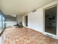 Maison 3 faces-plain-pied à vendre à CORNEILLA DEL VERCOL (66)- 3 chambres avec garage et jardin. Entre plage de Saint Cyprien et lac de Villeneuve de la Raho 
