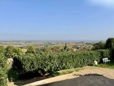 Maison de caractère avec vue imprenable 156 m² – Terrain 2 500 m² – Chénas (69840)