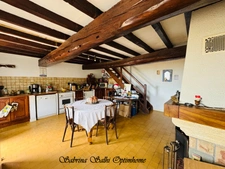 Maison de caractère avec vue imprenable 156 m² – Terrain 2 500 m² – Chénas (69840)