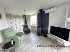 Cercie (69220) – Maison familiale lumineuse, 2 niveaux – Piscine – Vue vignes