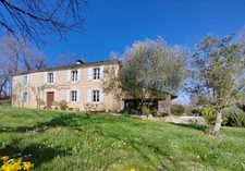 Authentique maison gasconne du XIXᵉ siècle – Charme et sérénité à 20 minutes au nord d’Auch et à 5 minutes de Jegun
