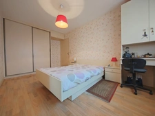 Maison située proche des commodités avec jardin entièrement clôturé et garage