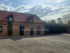 CORPS DE FERME RENOVE 255 M² GARAGES BOX CHEVAUX