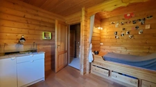 MAISON EN BOIS MASSIF HONKA 175 m² SEMI PLAIN-PIED AVEC BEAU JARDIN