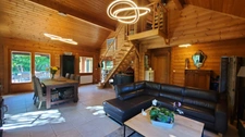 MAISON EN BOIS MASSIF HONKA 175 m² SEMI PLAIN-PIED AVEC BEAU JARDIN