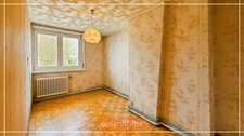 MAISON SEMI PLAIN-PIED 84 m² A RENOVER 4 CH GARAGE ATELIER JARDIN