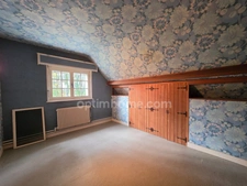 MAISON INDIVIDUELLE SEMI PLAIN-PIED 5 CHAMBRES SOUS-SOL COMPLET JARDIN