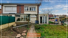 MAISON SEMI PLAIN-PIED 84 m² A RENOVER 4 CH GARAGE ATELIER JARDIN