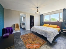 MAISON SEMI PLAIN-PIED 150 m² 4 CHAMBRES SOUS-SOL COMPLET JARDIN EXPO SUD