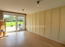 CORPS DE FERME RENOVE 255 M² GARAGES BOXES JARDIN