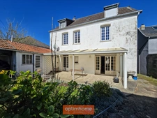MAISON DE MAITRE A RENOVER 265 m² 7 CH GARAGE JARDIN EXPO SUD