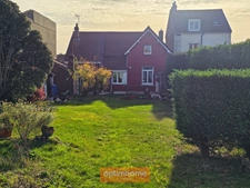 MAISON 137 m² SEMI PLAIN-PIED 3 CH BUREAU GARAGE JARDIN DEPENDANCES