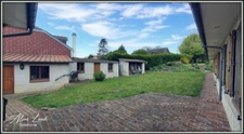LONGERE SEMI PLAIN-PIED 132 M² 4 CH GARAGE JARDIN EXPO SUD