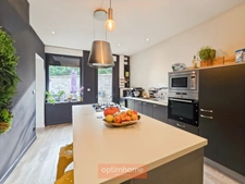 MAISON 145 m² 3 CH BUREAU DRESSING COUR EXPO SUD
