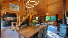 MAISON EN BOIS MASSIF HONKA 175 m² SEMI PLAIN-PIED AVEC BEAU JARDIN
