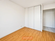 APPARTEMENT T2 AVEC BALCON ET PARKING - RESIDENCE RECENTE