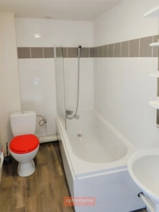IMMEUBLE DE RAPPORT 3 STUDIOS LOUES