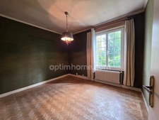 MAISON INDIVIDUELLE SEMI PLAIN-PIED 5 CHAMBRES SOUS-SOL COMPLET JARDIN