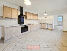 MAISON SEMI PLAIN-PIED 123 m² AVEC PORCHE ET DEPENDANCES