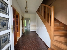 MAISON INDIVIDUELLE SEMI PLAIN-PIED 5 CHAMBRES SOUS-SOL COMPLET JARDIN