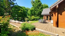 MAISON EN BOIS MASSIF HONKA 175 m² SEMI PLAIN-PIED AVEC BEAU JARDIN