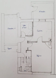 MAISON SEMI PLAIN-PIED 84 m² A RENOVER 4 CH GARAGE ATELIER JARDIN