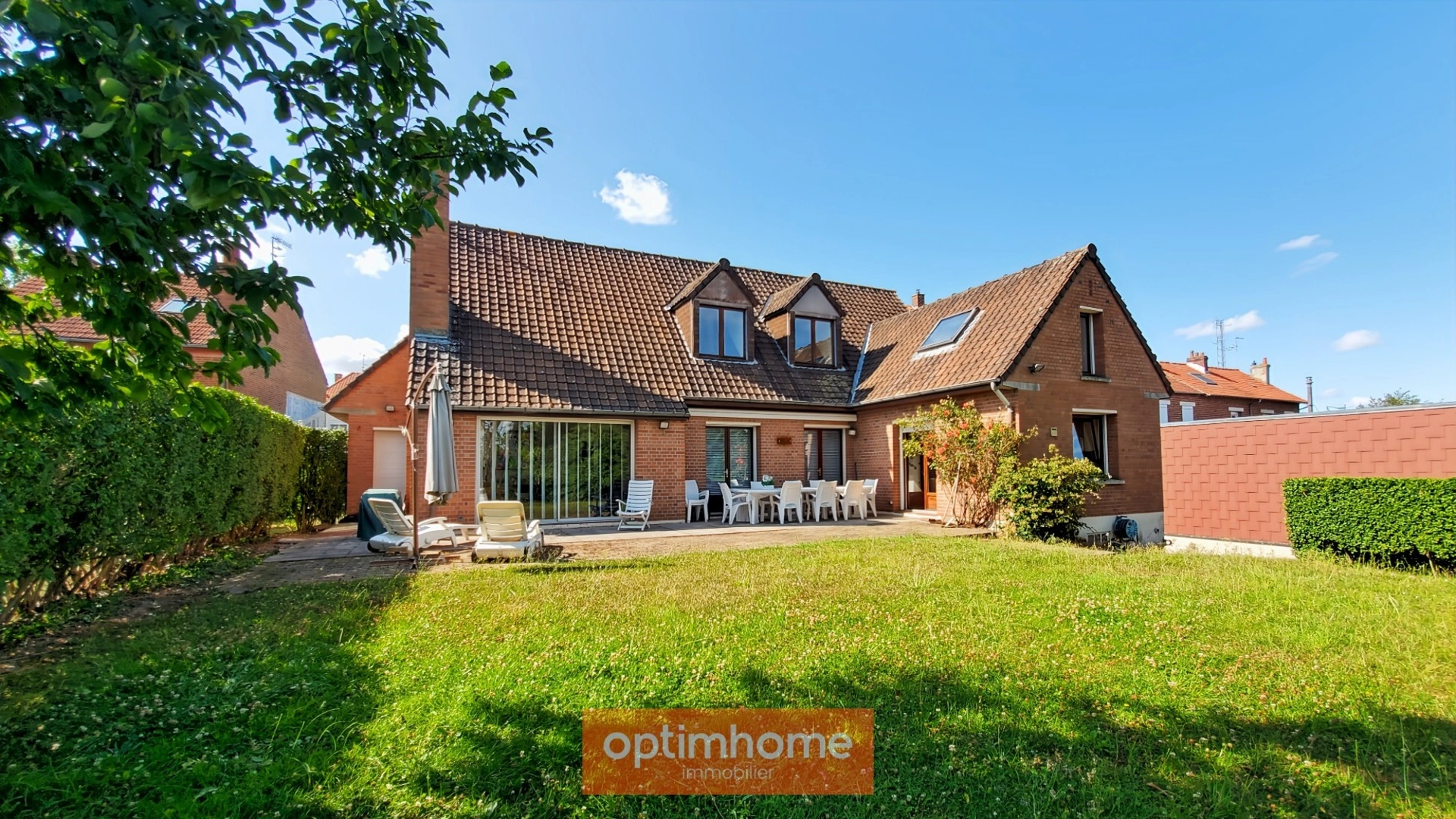 Maison 11 pièces 219 m² · à Arras · 219 m² · 395 000 €