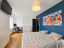 MAISON CONTEMPORAINE 132 m² 4 CHAMBRES BUREAU GARAGE JARDIN EXPO SUD