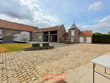 PROPRIÉTÉ DE CARACTÈRE – 213 M² – 6 CHAMBRES – GRANGE – DÉPENDANCES – TERRAIN 1 570 M²