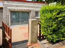 MAISON DE VILLE DE 146 M² – 4 CHAMBRES – BUREAU – COUR ET JARDIN