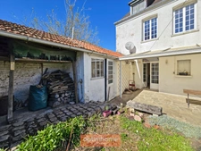 MAISON DE MAITRE A RENOVER 265 m² 7 CH GARAGE JARDIN EXPO SUD